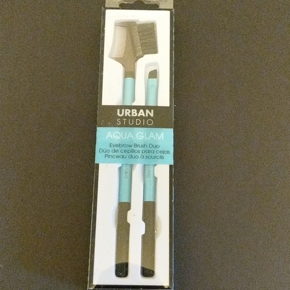 Eyebrow Brush Duo - Picture 1 of 2